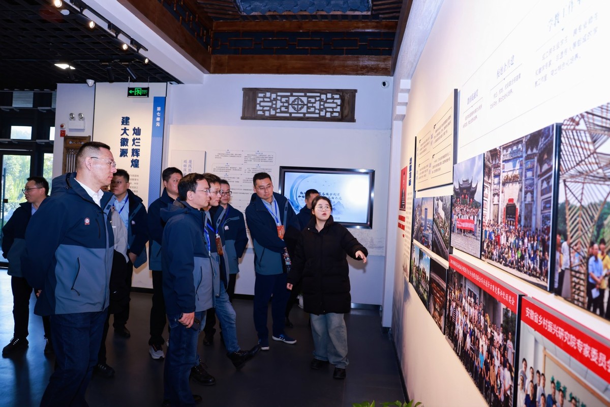 1733110299.jpg 1733110299.jpg